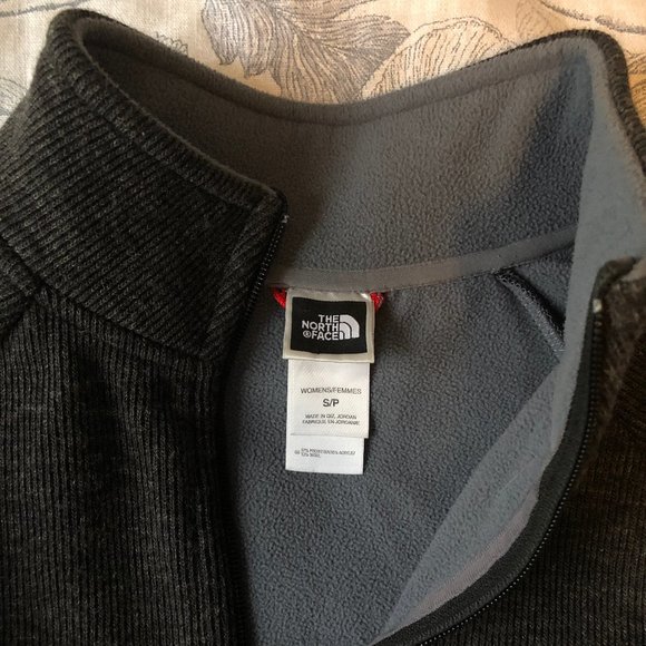 Womens NorthFace Zip up jacket - Picture 2 of 4